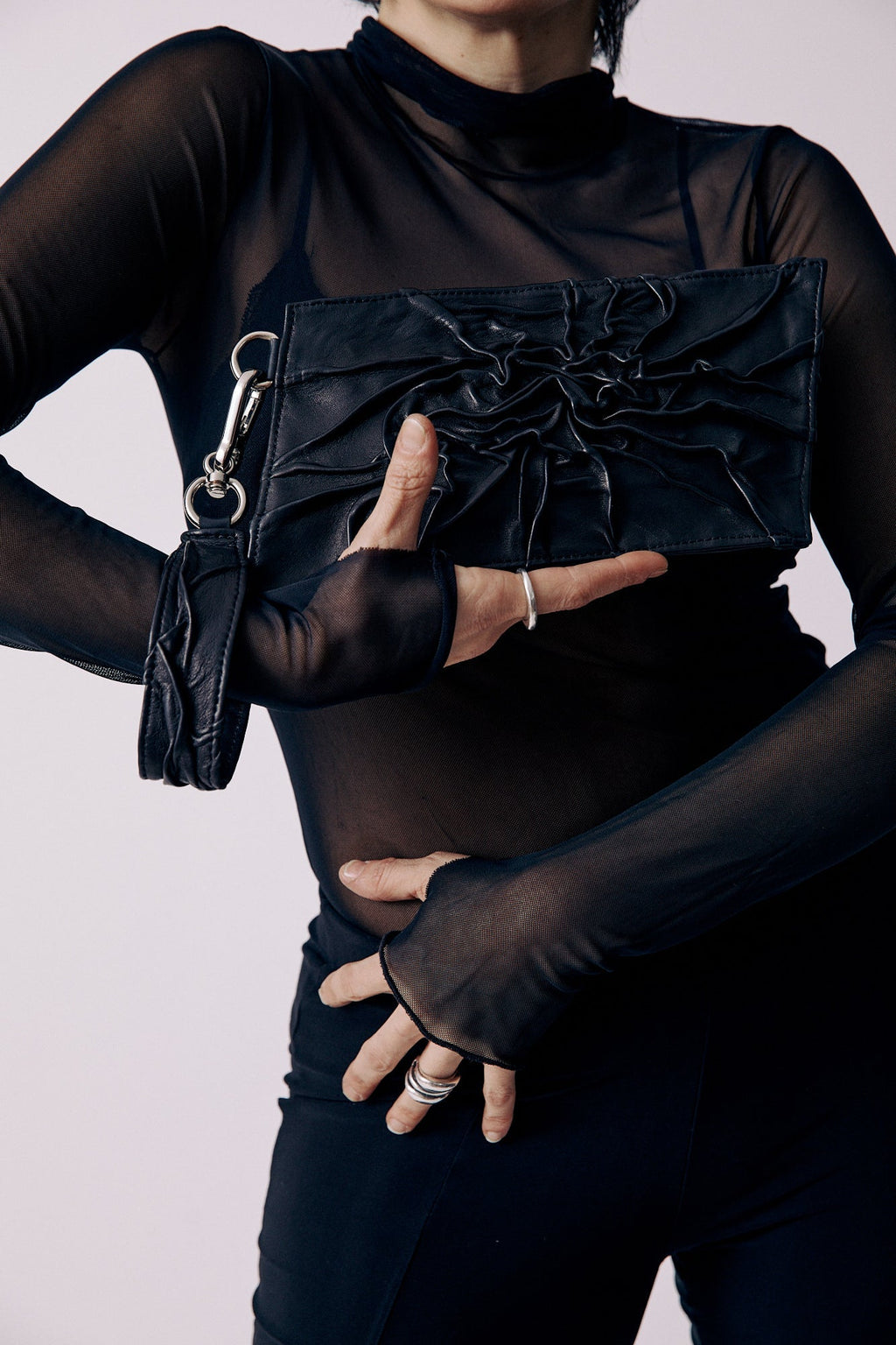 TEXTURED CLUTCH