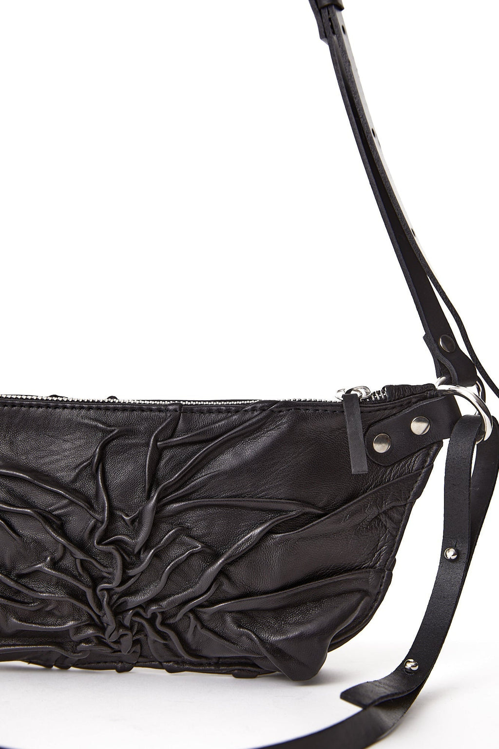 TEXTURED POUCH